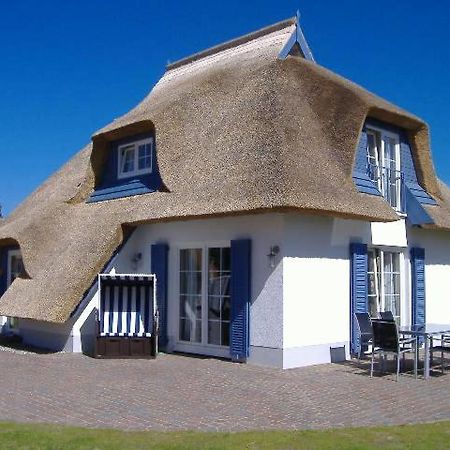 Reetdachhaus Direkt Am Meer Fuer 6 Personen!! Karlshagen Esterno foto