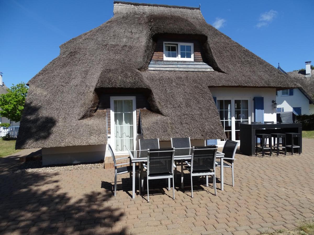 Reetdachhaus Direkt Am Meer Fuer 6 Personen!! Karlshagen Esterno foto