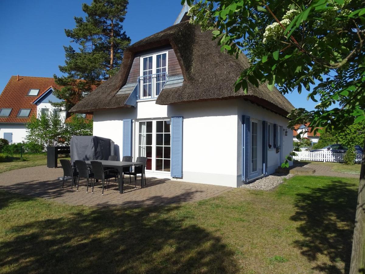Reetdachhaus Direkt Am Meer Fuer 6 Personen!! Karlshagen Esterno foto