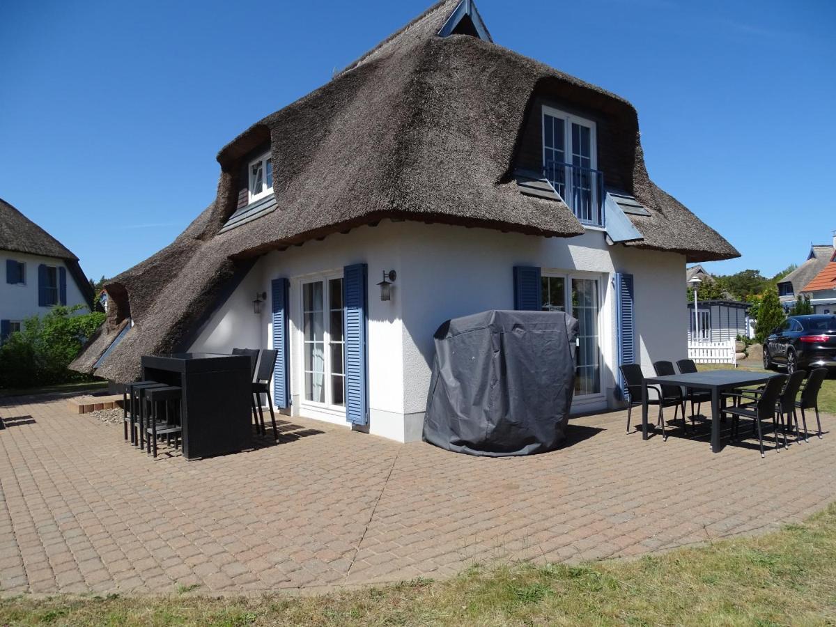 Reetdachhaus Direkt Am Meer Fuer 6 Personen!! Karlshagen Esterno foto