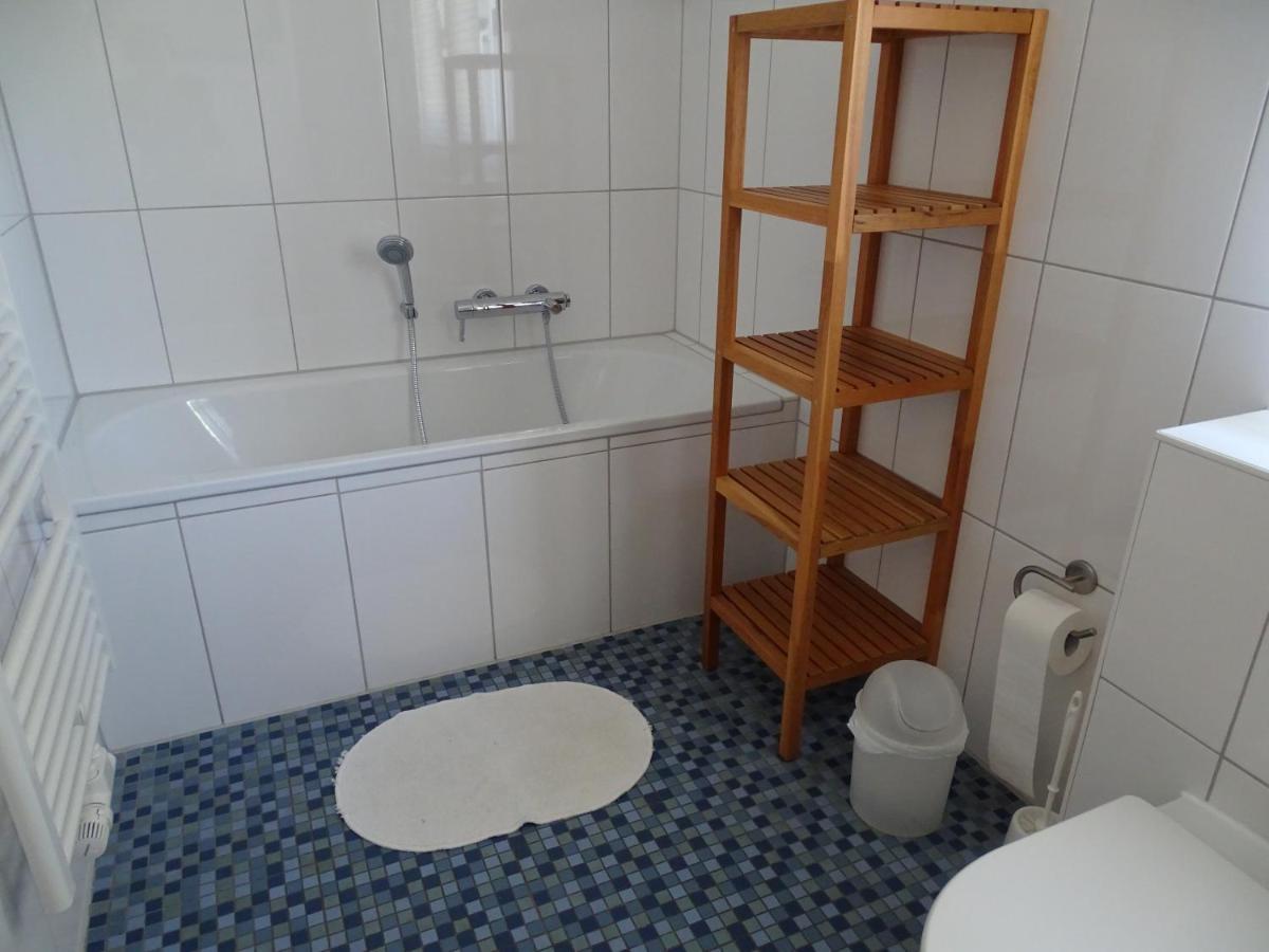 Reetdachhaus Direkt Am Meer Fuer 6 Personen!! Karlshagen Esterno foto