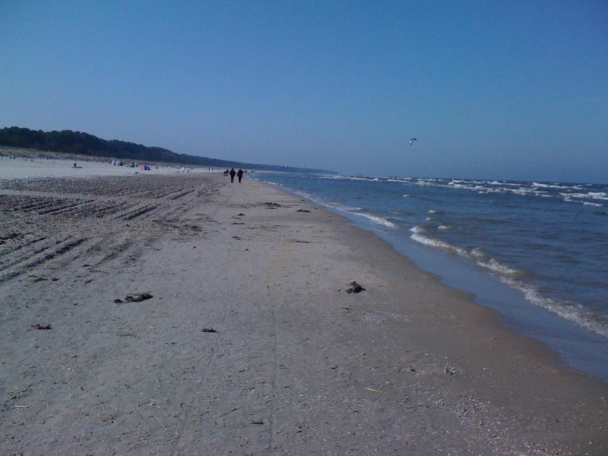 Reetdachhaus Direkt Am Meer Fuer 6 Personen!! Karlshagen Esterno foto